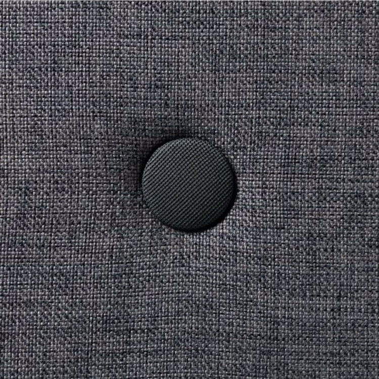 KK barnestol i blågrå polyester med grå knapp