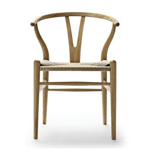 Carl Hansen & Søn CH24 Y-stol fra Wegner i Eik (Naturflett)
